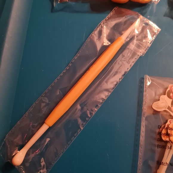 Disney Cakes & Sweets Set - Picture 6 of 7